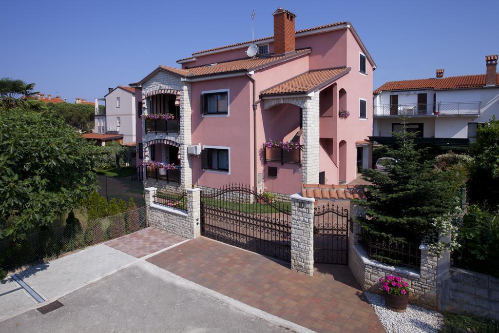 Apartments Daniela Novigrad  Luaran gambar
